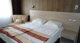 Гостиница Planeta Guest House Вардане Двухместный номер с 1 кроватью или 2 отдельными кроватями + дополнительной кроватью-1